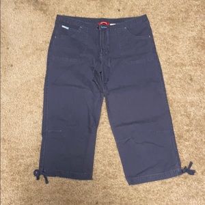 Unionbay Dark Grey Capris Sz 11 Great Condition